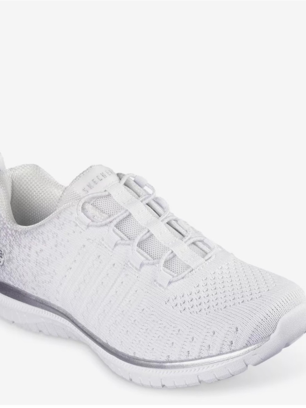 NWT Skechers Virtue Lucent Slip-On Sneaker Women’s size 5.5